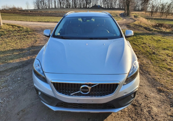 Volvo V40 cena 45900 przebieg: 57046, rok produkcji 2016 z Kisielice małe 379